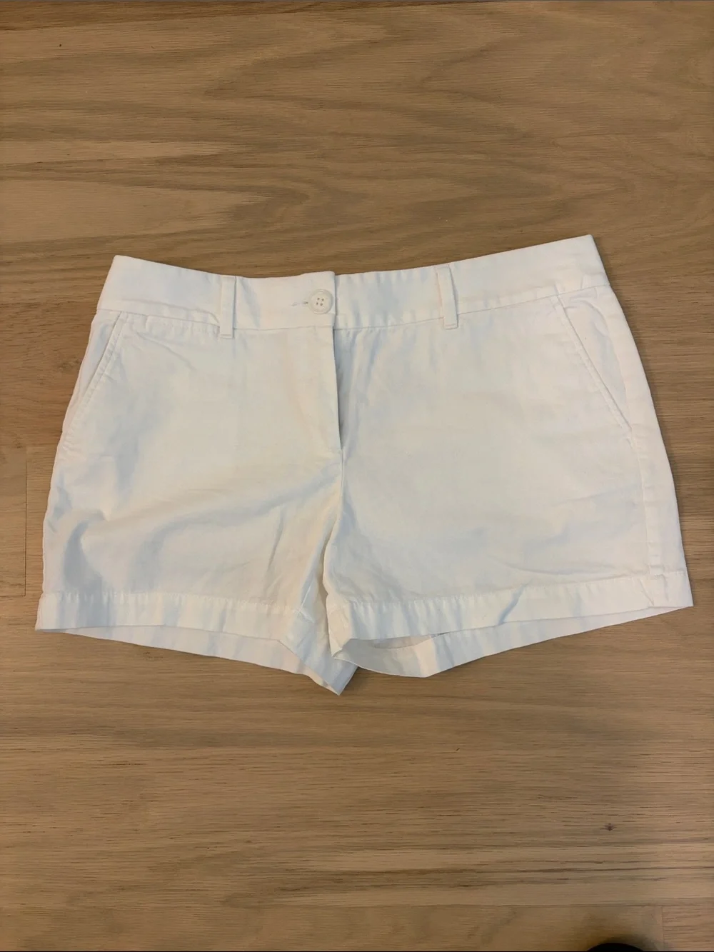 LOFT White Tailored Cotton Chino Shorts, 6, GUC - Picture 1 of 7